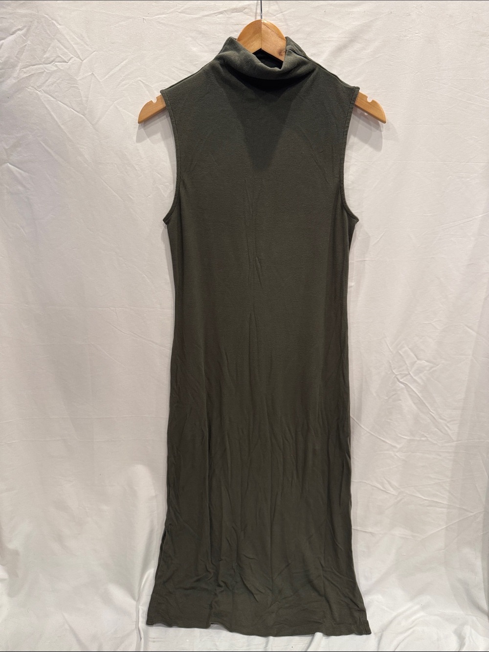 a new day Olive Green Sleeveless Turtleneck Maxi Dress M Rayon-Blend